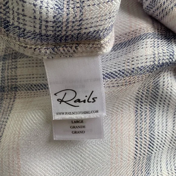 Rails 'Hunter White Coast Blush' plaid button down shirt - Picture 8 of 8